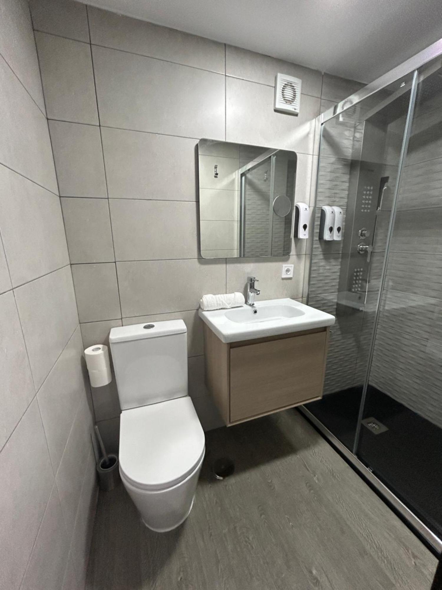 Cotrades 2 San Blas-canillejas Apartament *